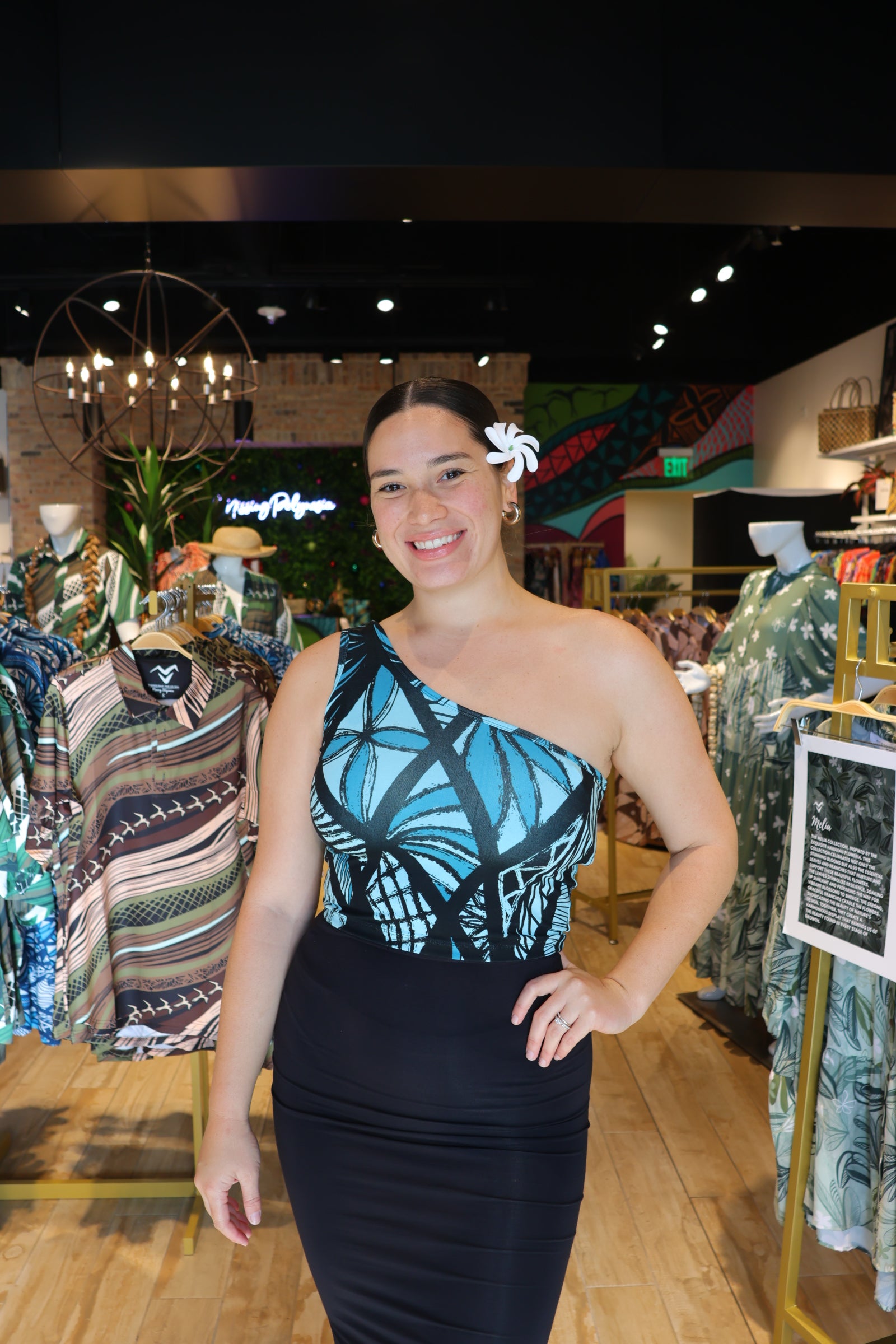 TAPA2.0 ONE SHOULDER CROP TOP