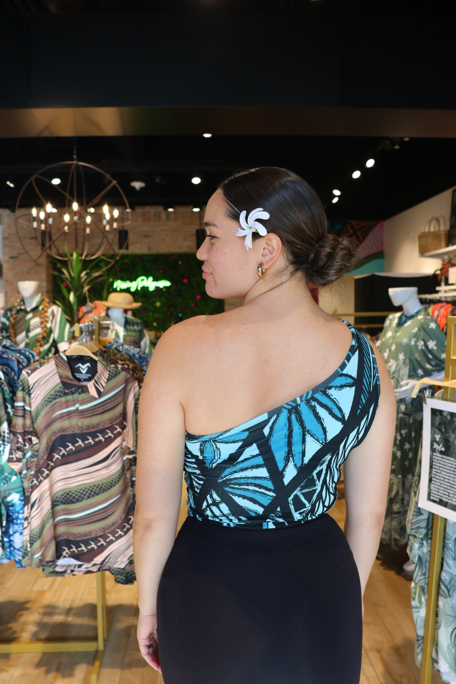 TAPA2.0 ONE SHOULDER CROP TOP