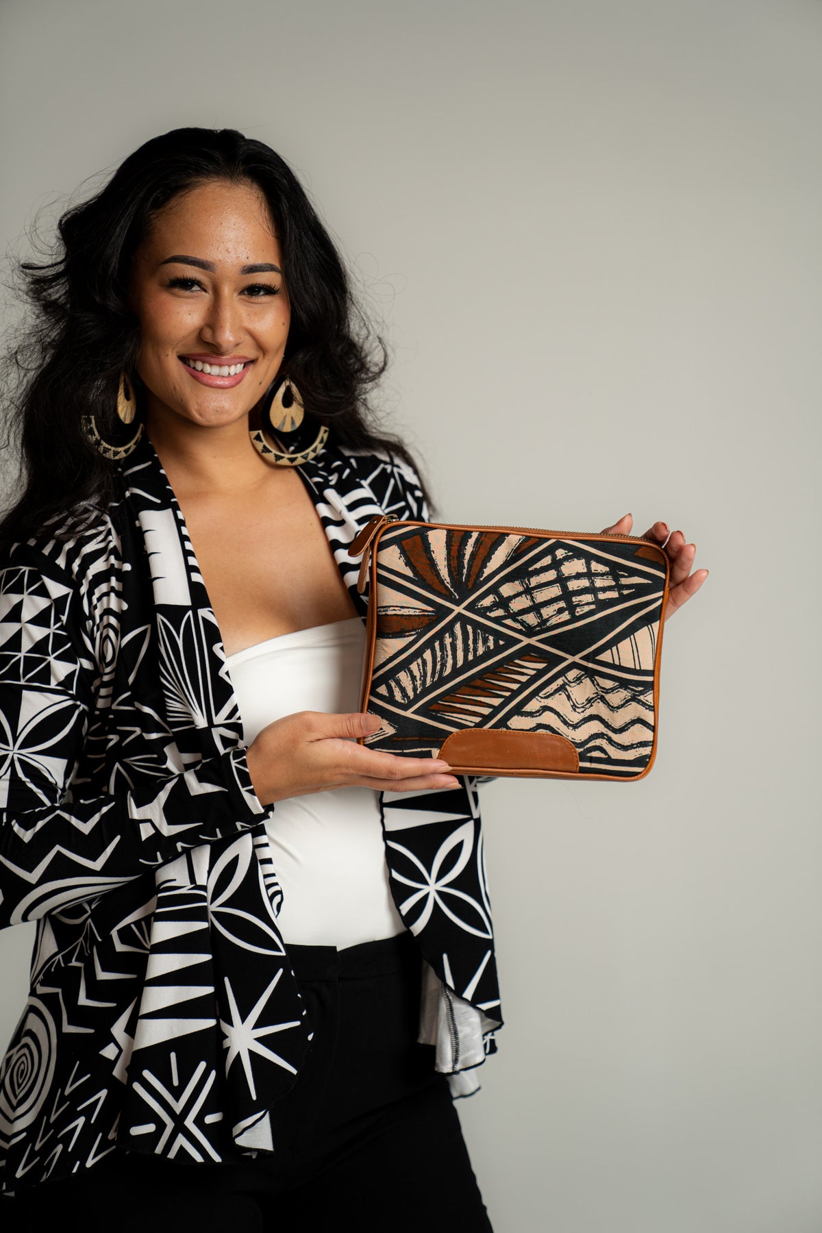 HALA COLLECTION - Leapia iPad mini Case/Crossbody