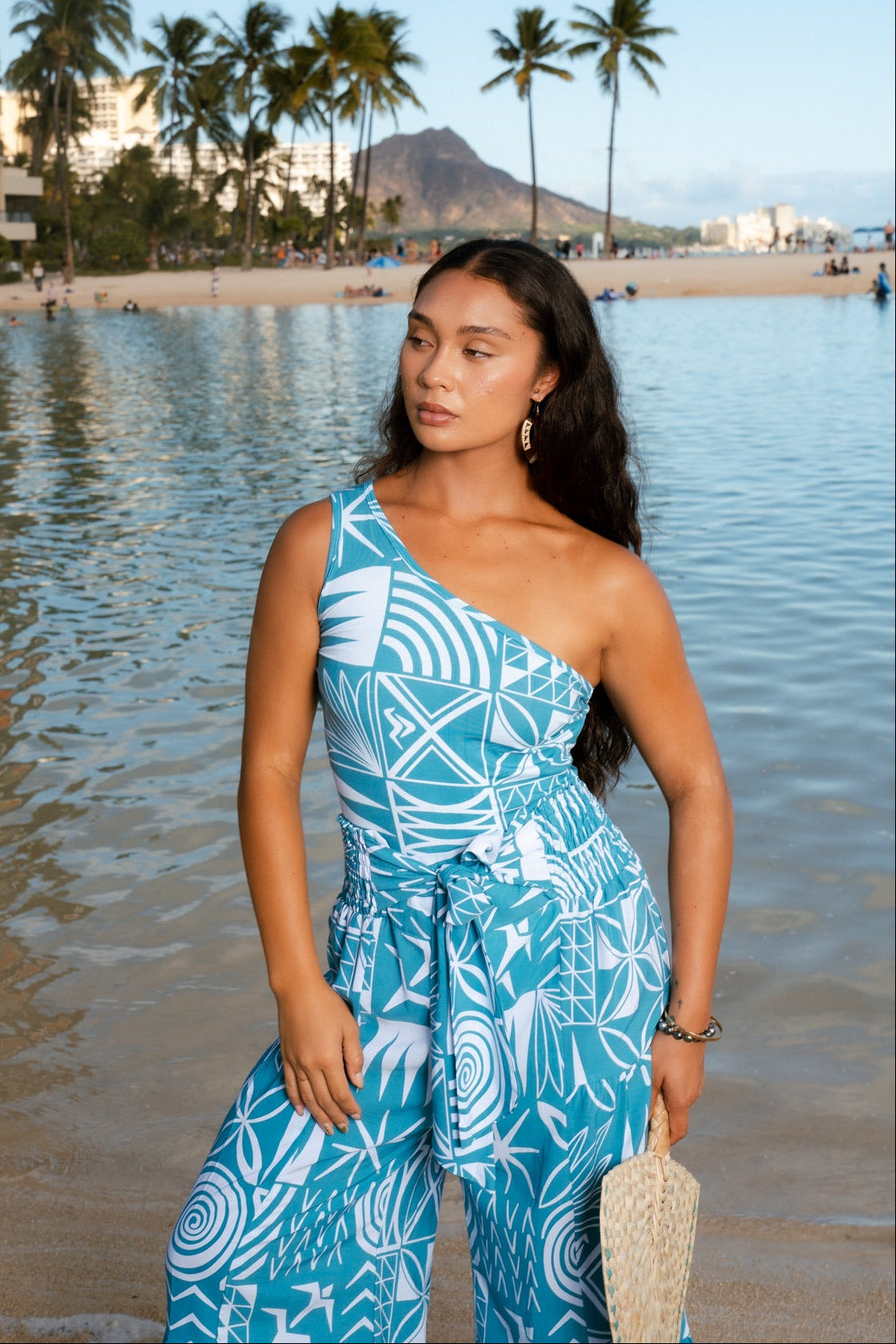 TAPA 3.0 ONE SHOULDER CROP TOP