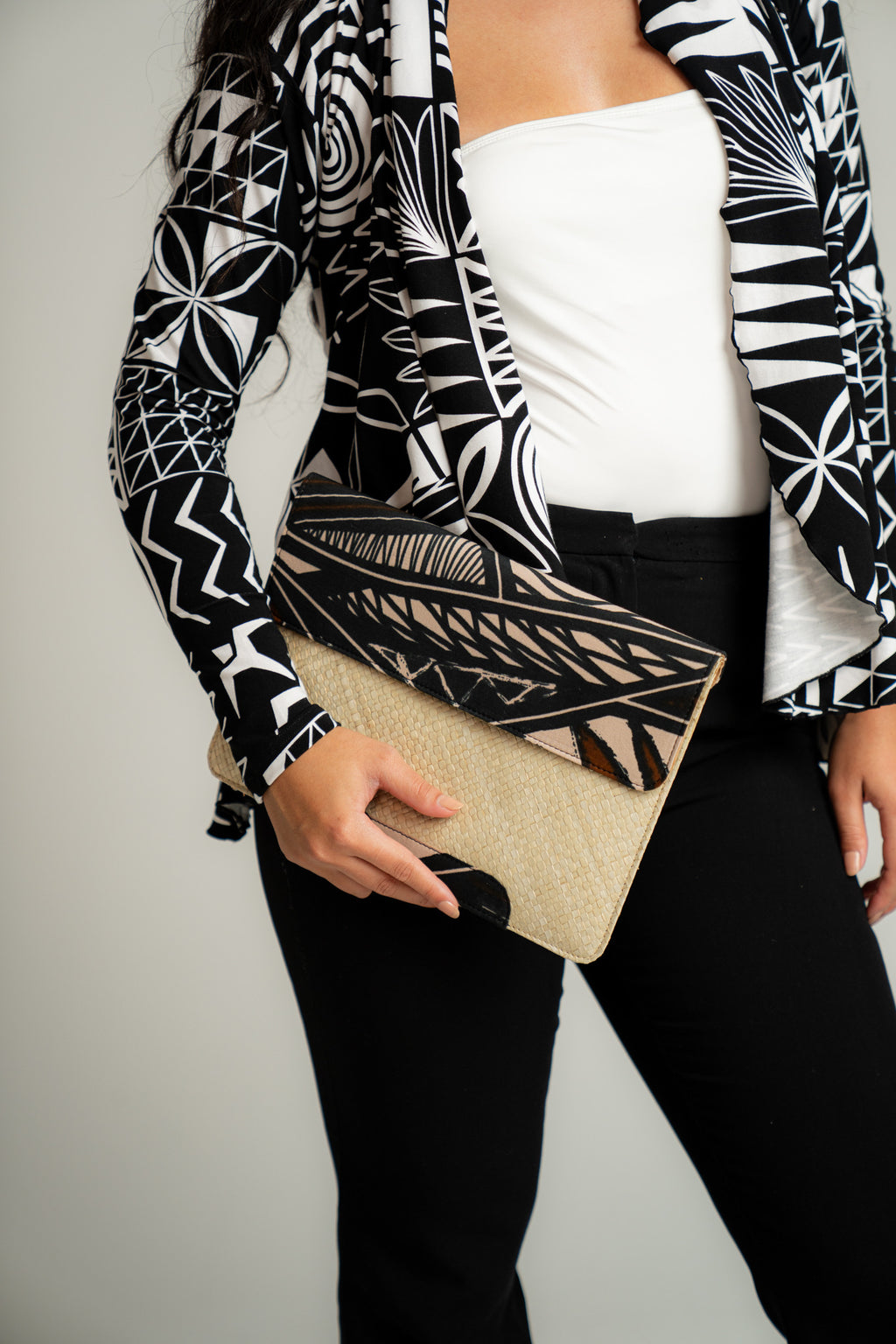 HALA COLLECTION - Henua Flat clutch