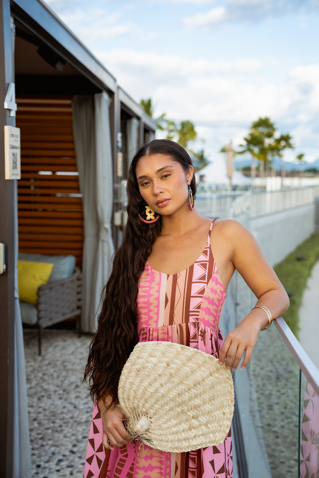 B.FIJI STEFFANY MAXI