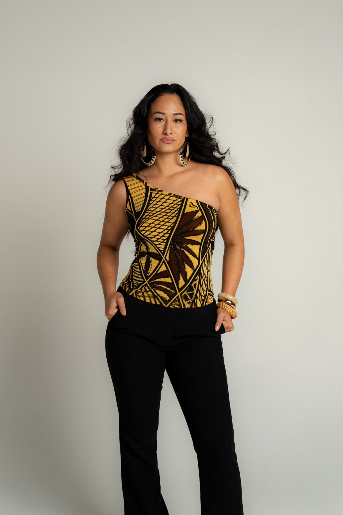 TAPA2.0 ONE SHOULDER CROP TOP