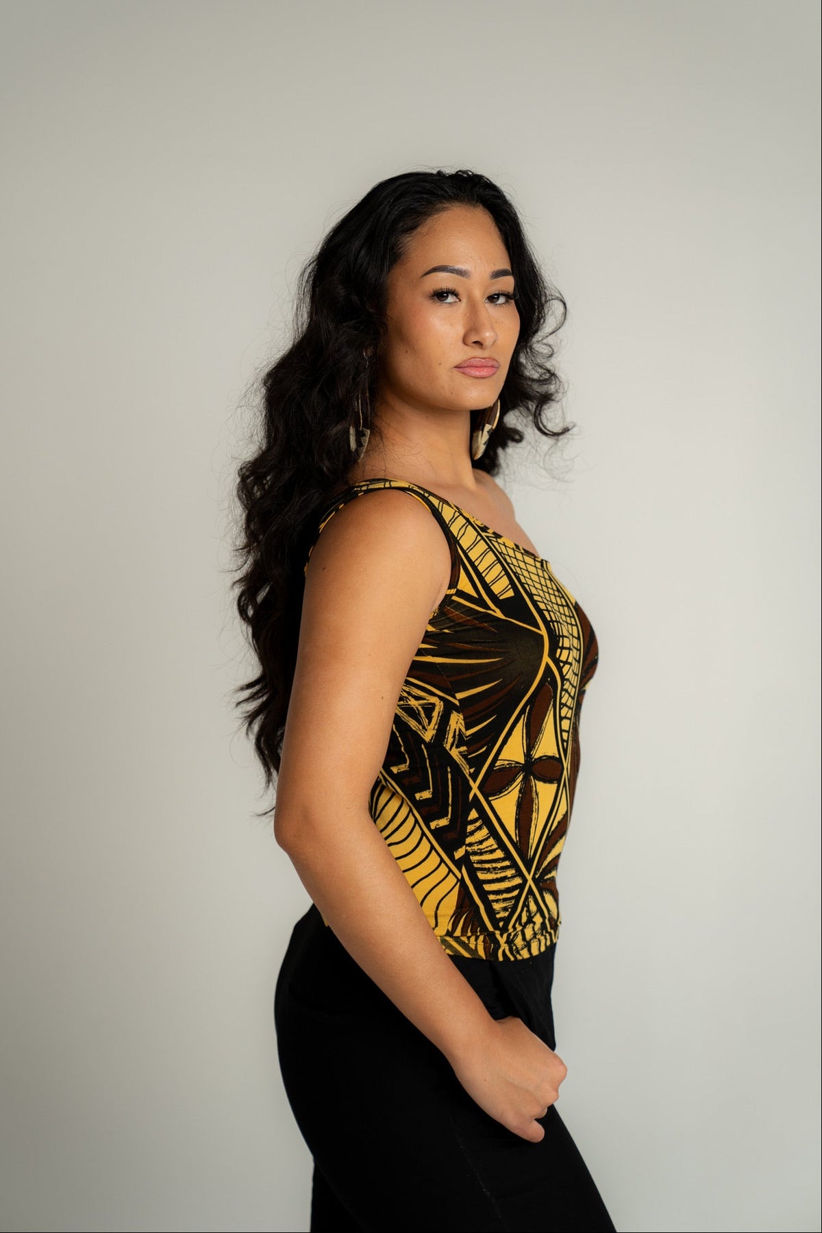 TAPA2.0 ONE SHOULDER CROP TOP