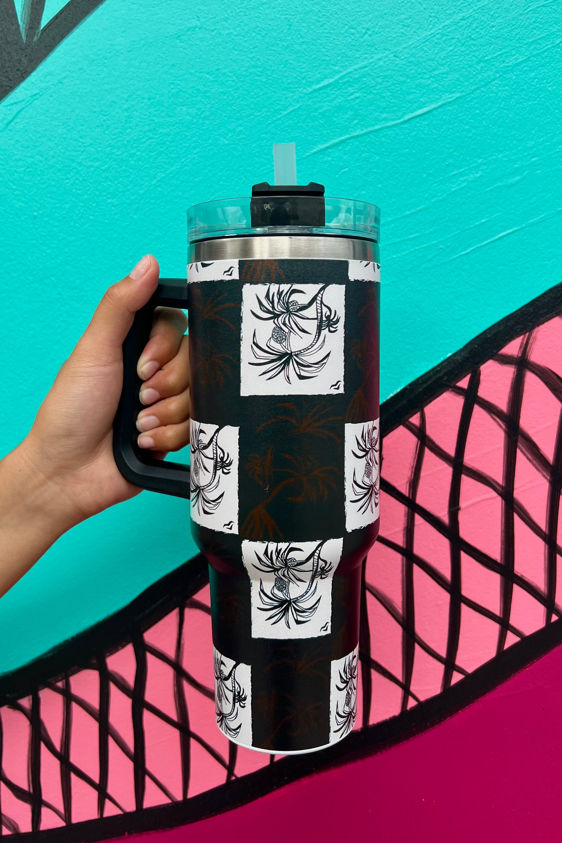 ISLAND TUMBLERS