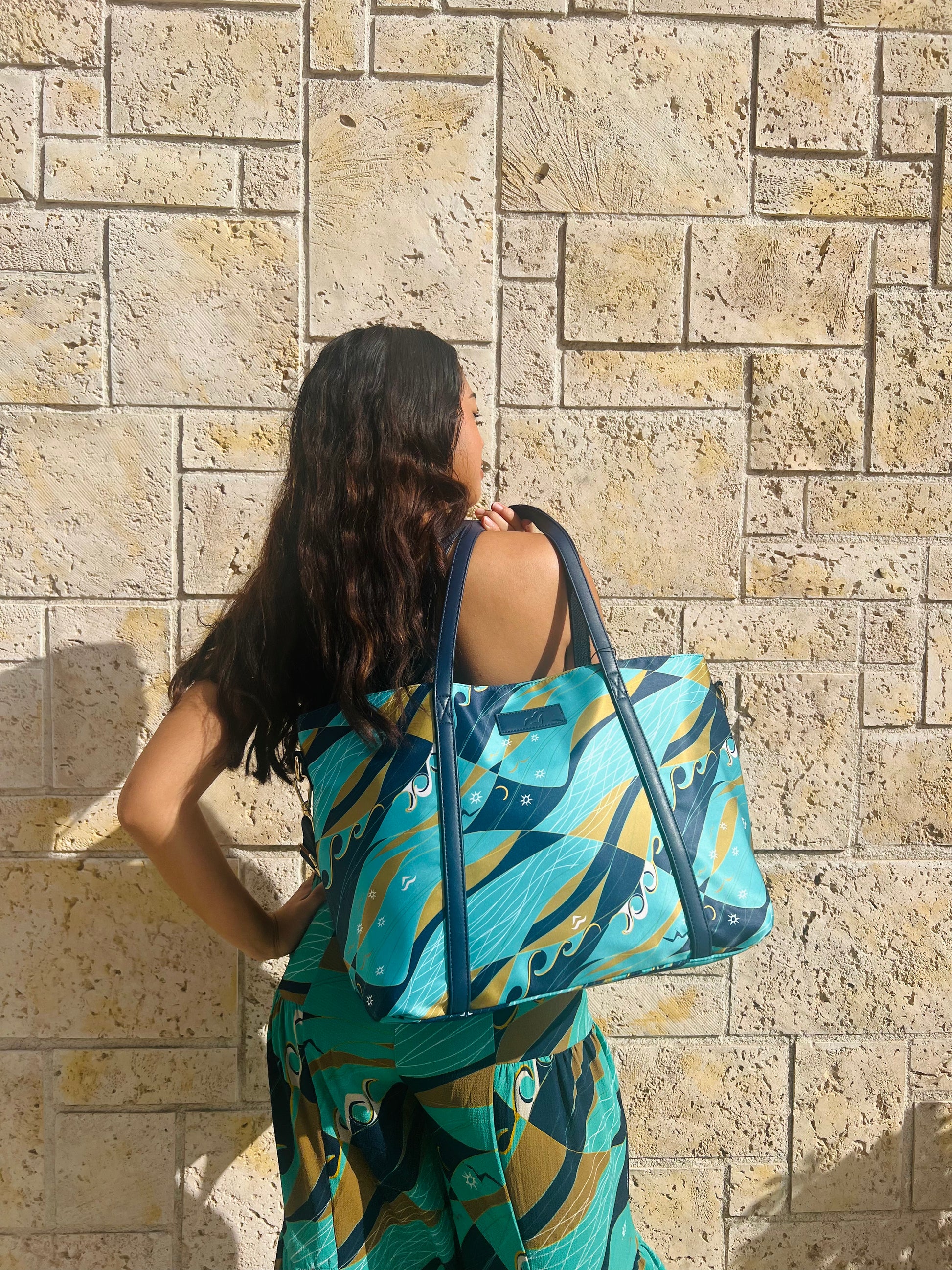 HOKULANI TRAVEL BAG