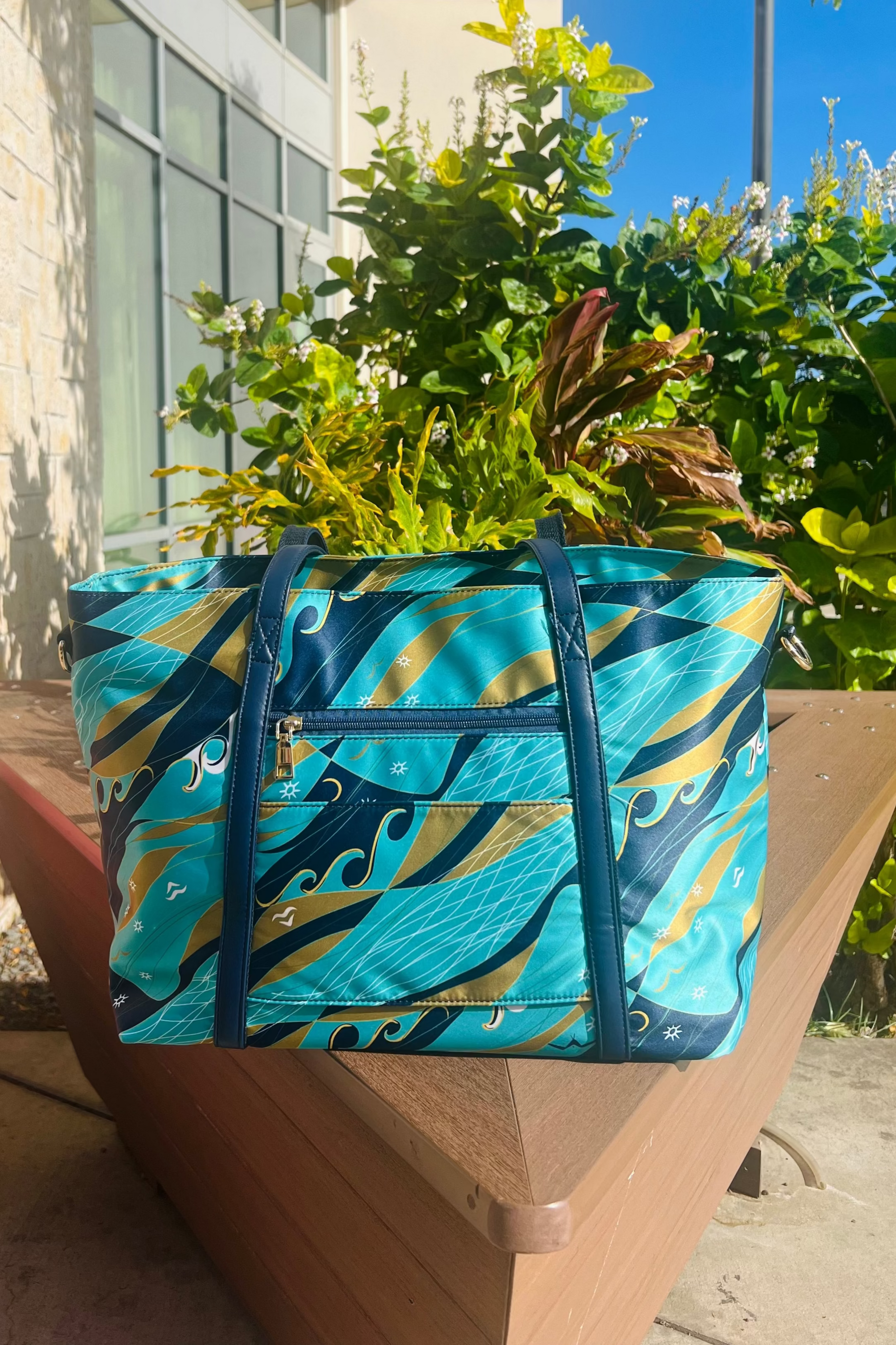 HOKULANI TRAVEL BAG