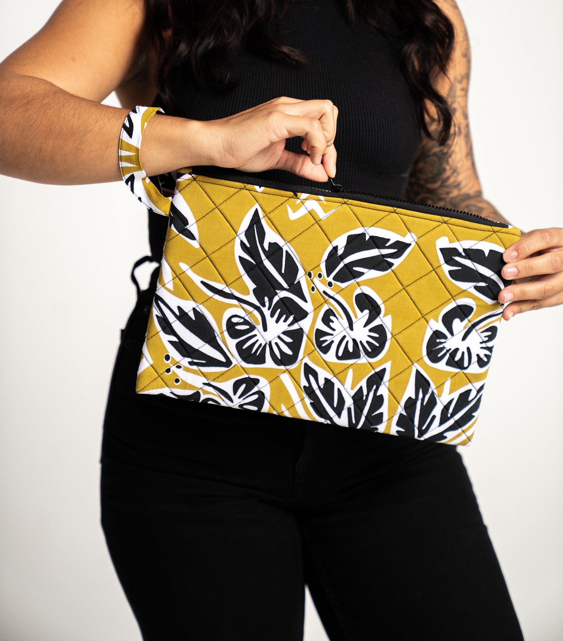 RETRO HIBISCUS CLUTCH PURSE (L)