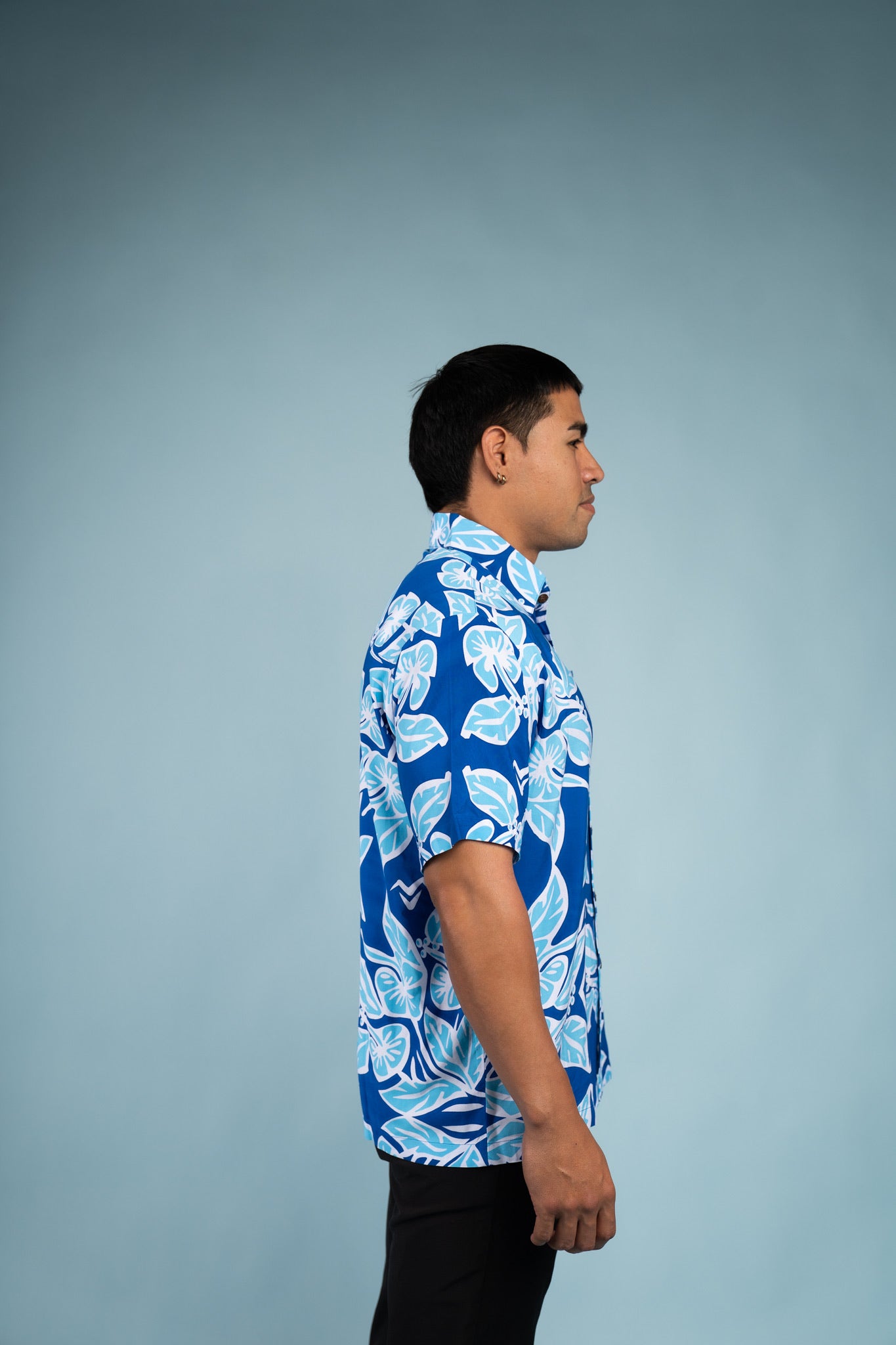 RETRO HIBISCUS ALOHA SHIRT