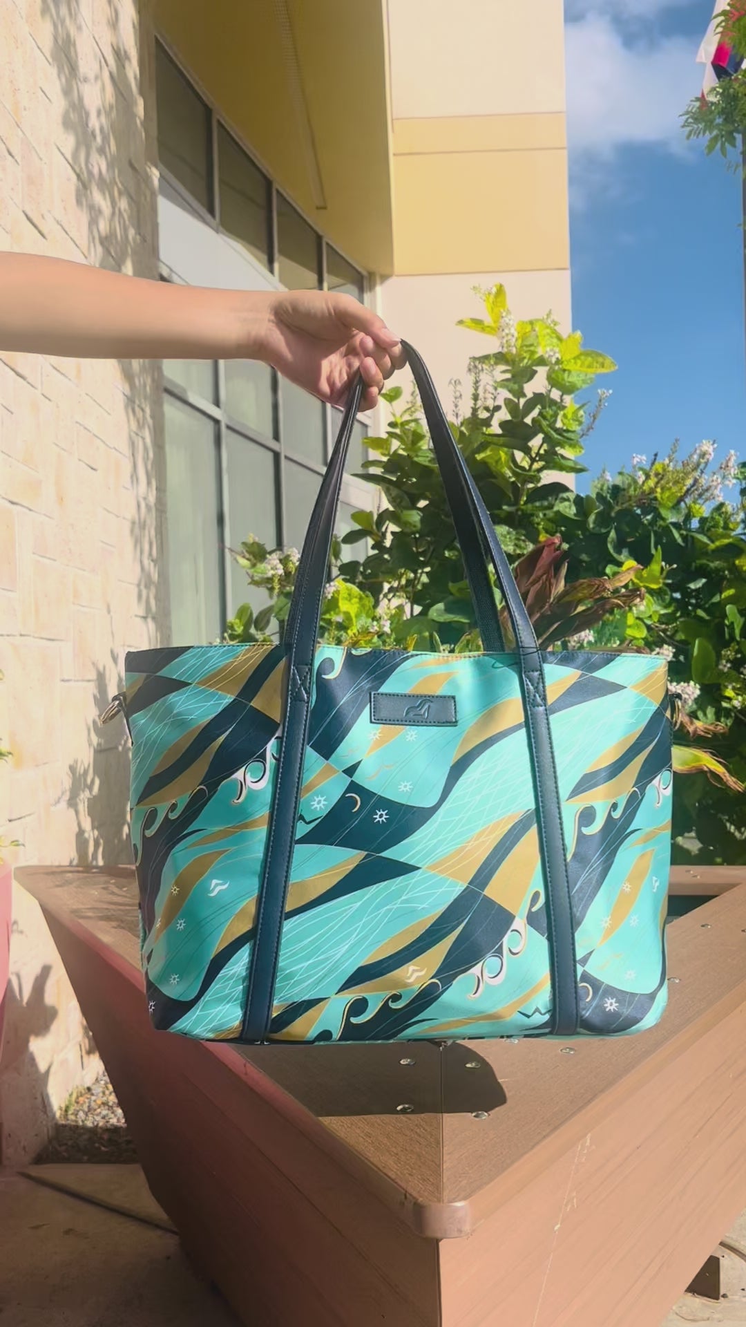 HOKULANI TRAVEL BAG